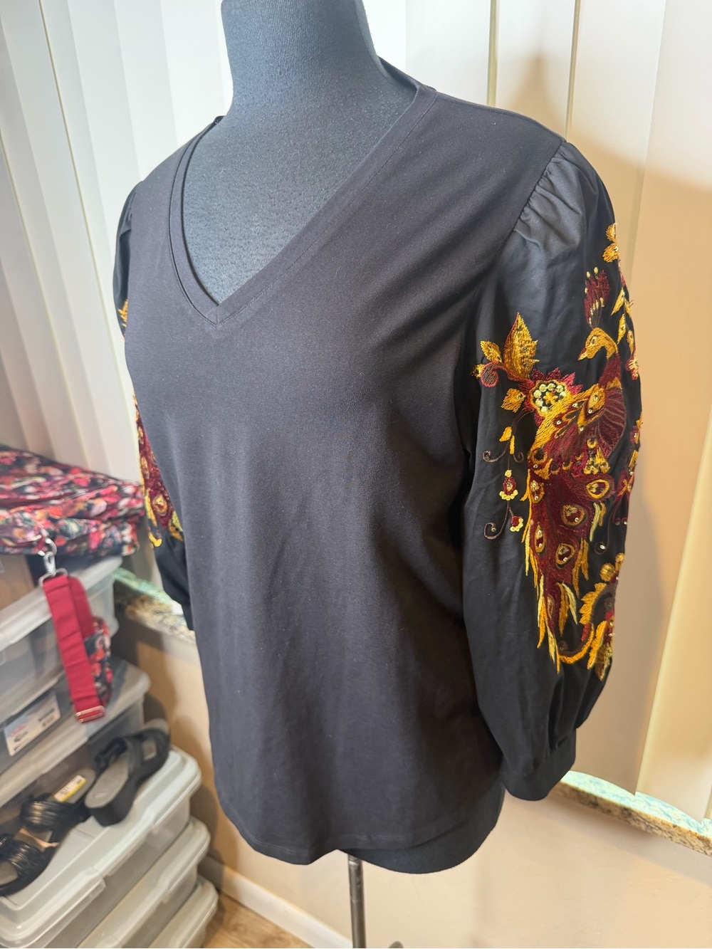 Chico's black long-sleeve top featuring intricate peacock embroidery Size Large - Picture 4 of 10